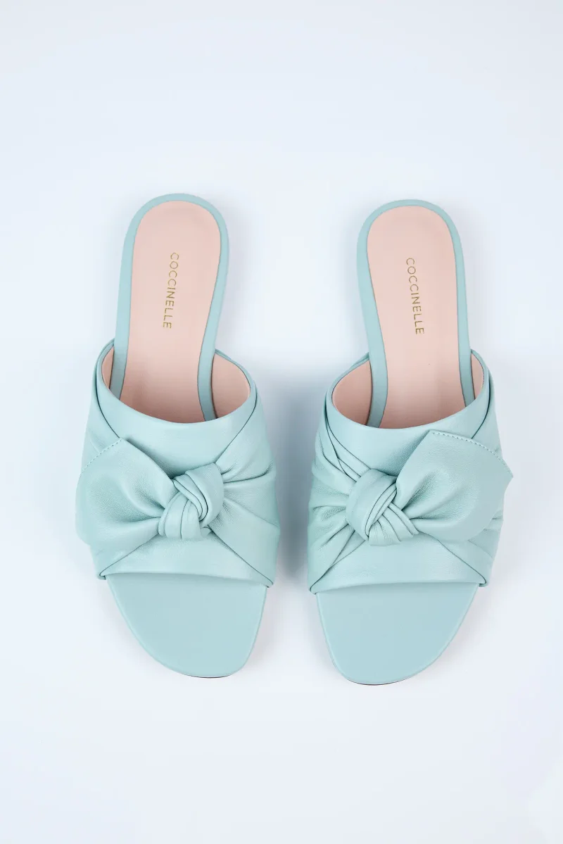 Leather slippers for women