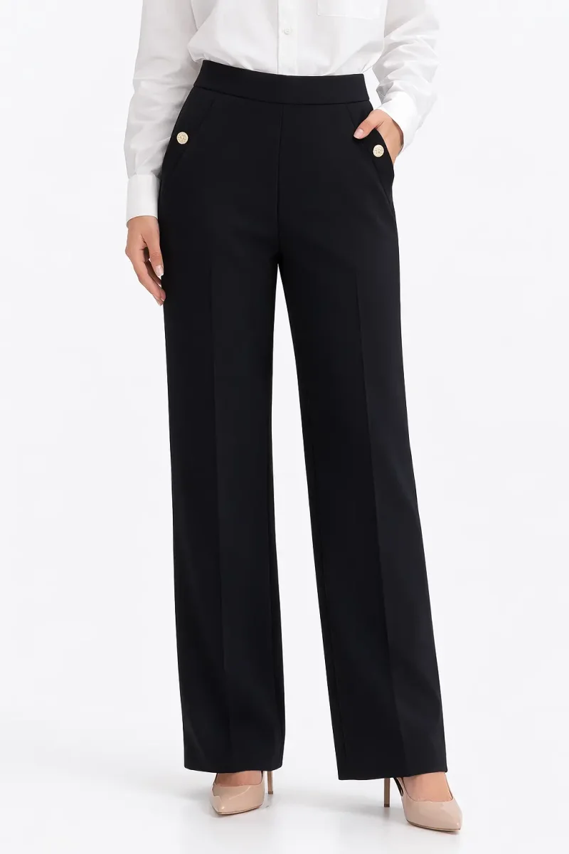Knitted pants for women
