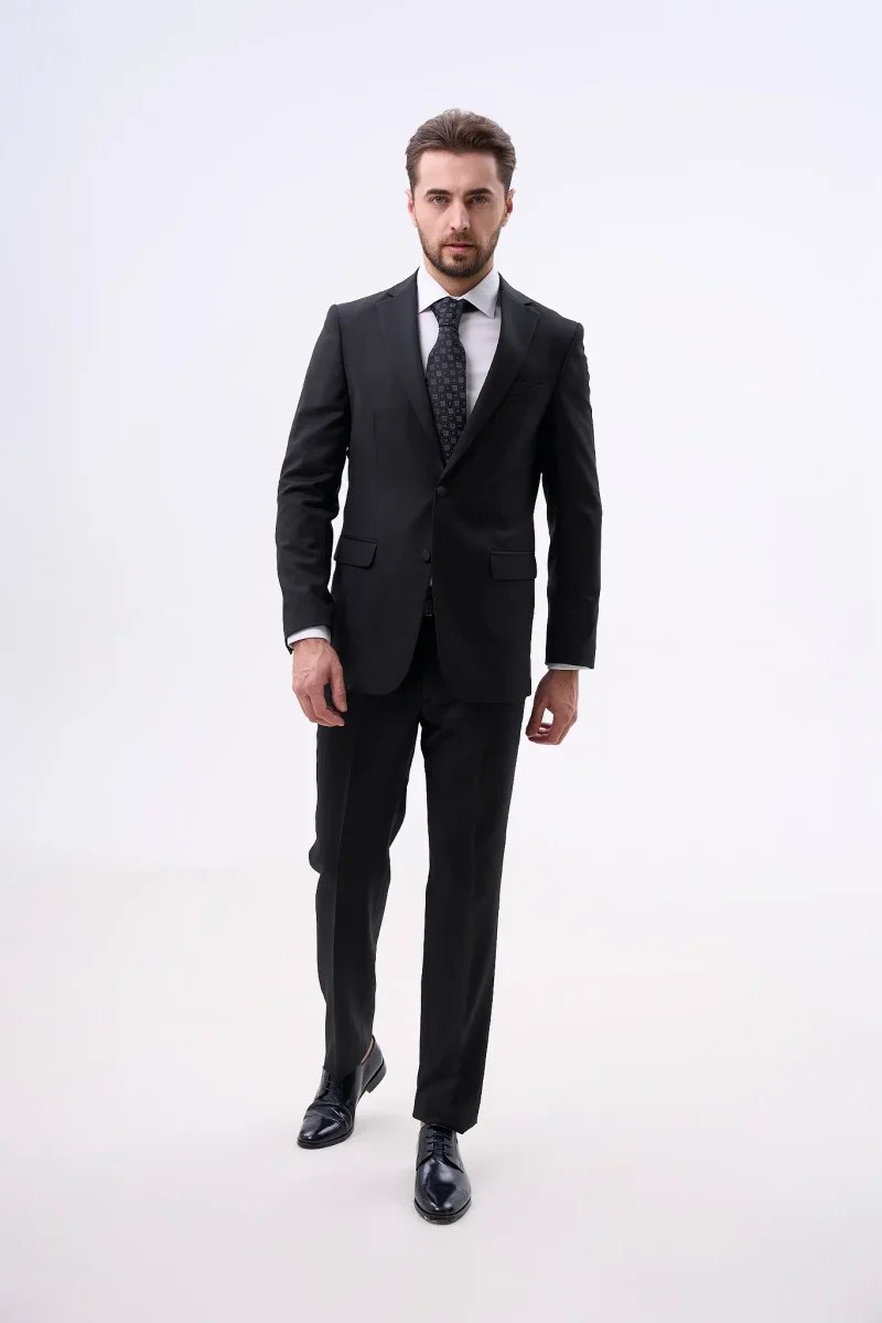 Costum pentru bărbați